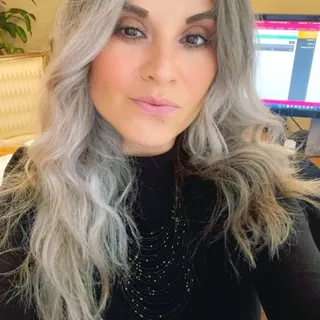 Gloria C.