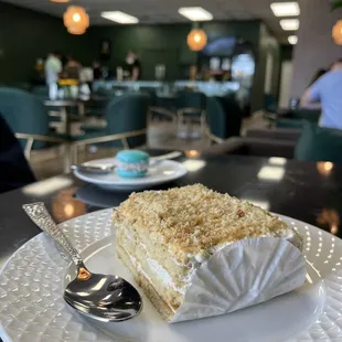 Krem Bakery & Cafe