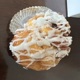 Sticky bun/cinnamon roll