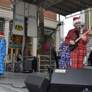 Photo by @PictureNola