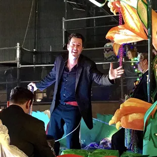 Jonathan Silverman still looks amazing!