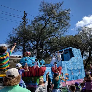 Queen and King Pontchartrain 201,