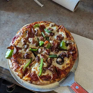 Deluxe Seven pizza, my lunch