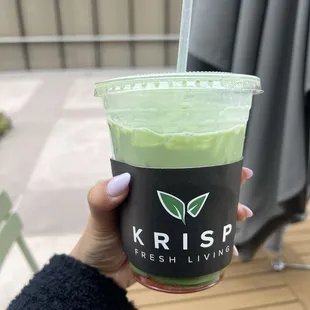 Iced Strawberry matcha is so yummy and well blended