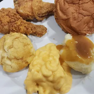 2 piece with biscuit, chicken sandwich, mac and cheese, and mashed potatoes.