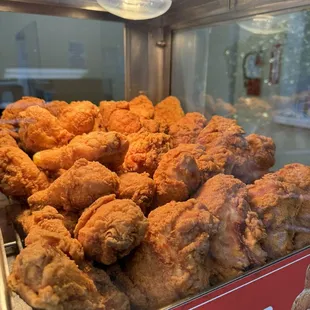 Arrived at 11:30am and there was a nice fresh batch of fried chicken.