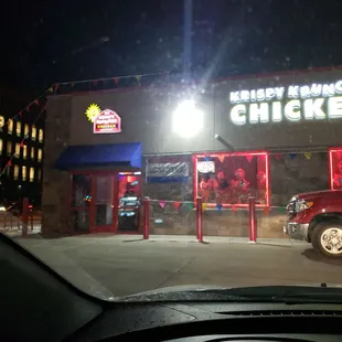 Does anyone know the hours of operation?  It's only 6:34 pm.