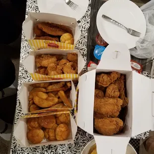 Family set and catfish