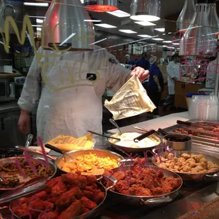 Watch out. Even though it's served in skillets most of the food in the deli is squeezed out of bags. Gross.