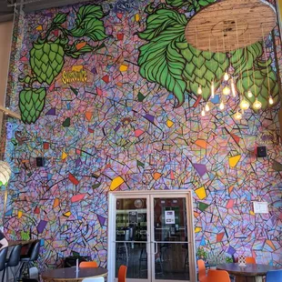 Wall are is so pretty!!