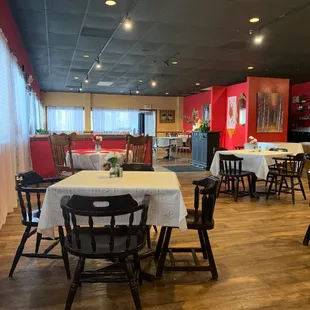 Left side of the restaurant as seen from seat in the very front, right of the restaurant.