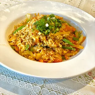 Spicy basil rice with chicken