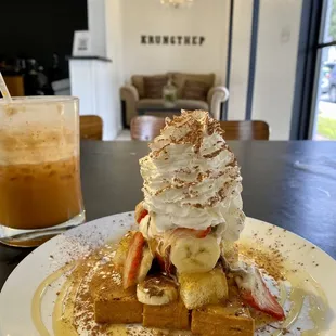 Thai Tea Cheese &amp; Monkey Brick Toast with Strawberries
