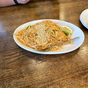 L109. Pad Thai