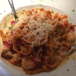 Lobster & Shrimp Fettuccine Ala Creme