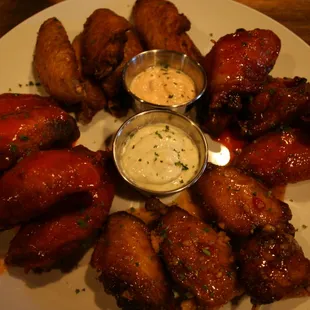 fried chicken, fried chicken wings, chicken wings and fried chicken, food, chicken, bbq chicken, chicken wings, bbq wings, poultry