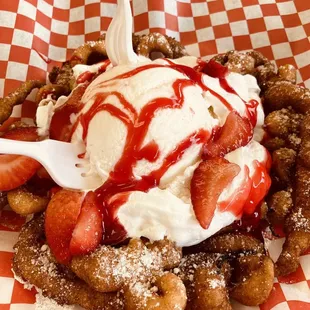 Funnel cake yum