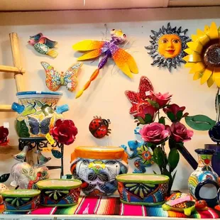 Unique gifts! Talavera Pottery, statues, metal art, wood ladders, blankets, and more!