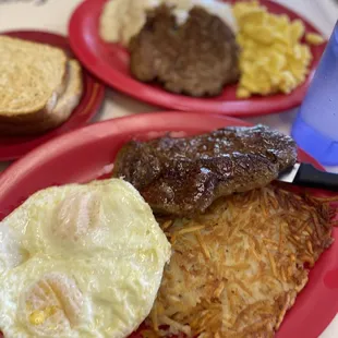 Steak and eggs with well done hash brown (per request)