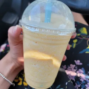 Mango smoothie
