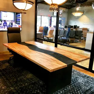 Maple / River Conference Table