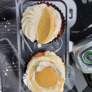 Banana pudding and lemon shortbread cupcakes