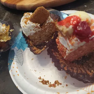 Sending kisses to Ksquared bakery Chef!!! Moist and FULL OF CRAZY GOOD FLAVORS!