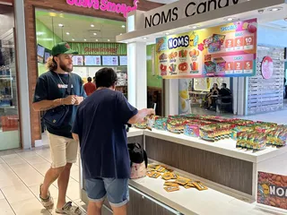 Noms | Hawaii Candy factory