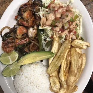 food, chicken wings and fried chicken