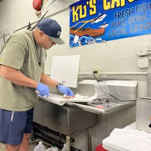 Ku's canoe, maguro, fish