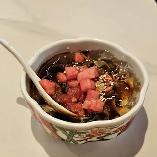 Ice Jelly with Brown Sugar