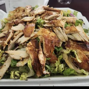 Fatoosh salad with crispy chicken
