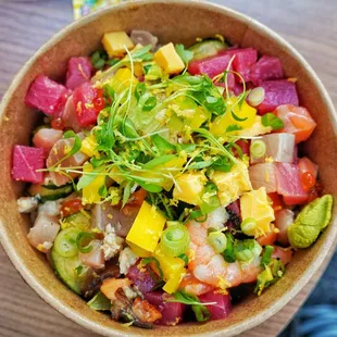 Kudedon chirashi bowl