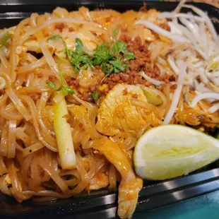 Chicken Pad Thai