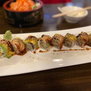 Dragon roll
