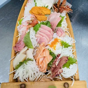 Sashimi Boat with add-on Uni