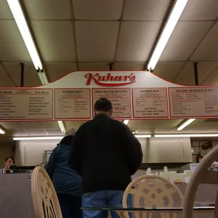 Clean clean clean. First impressions are the most important.