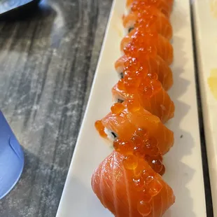 H14. Salmon Family Roll