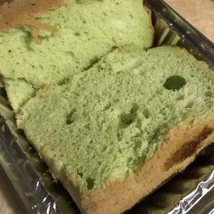Pandan Chiffon Cake