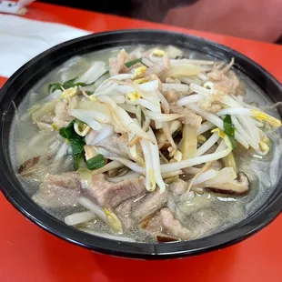 szu chuan pickle with pork rice noodles in soup