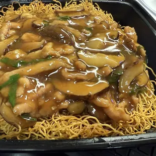 Shredded pork on crispy noodles. No bean sprouts: