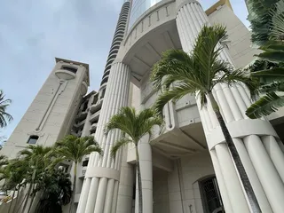 Harbor Court