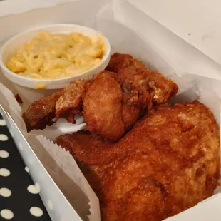3 PC (breast, leg, wing) with macaroni and cheese