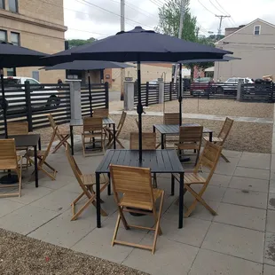 ramen and noodles, outside