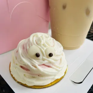 Mummy and Iced Hazelnut Cafe au Lait