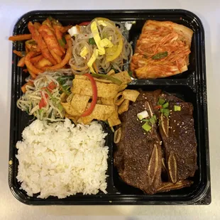 Short-rib to-go plate