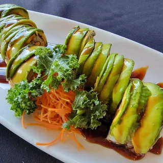 Green Pinky Salmon Roll (soy paper)