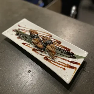 nigiri (unagi)