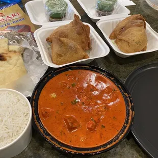 Chicken Tikki Marsala /w Rice and fresh Naan, two orders of Vegetable Samosas for later