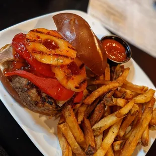 Maes sweet chili sauce with peppers and pineapple Burger